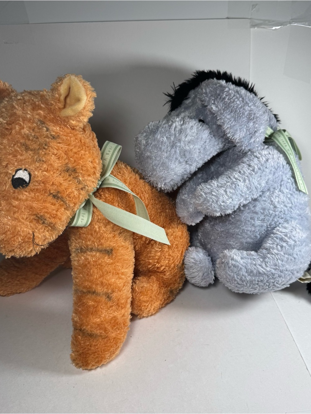 Classic Pooh 14" Plush Eeyore Tigger A Bear And His Things Green Ribbon Bow Toys